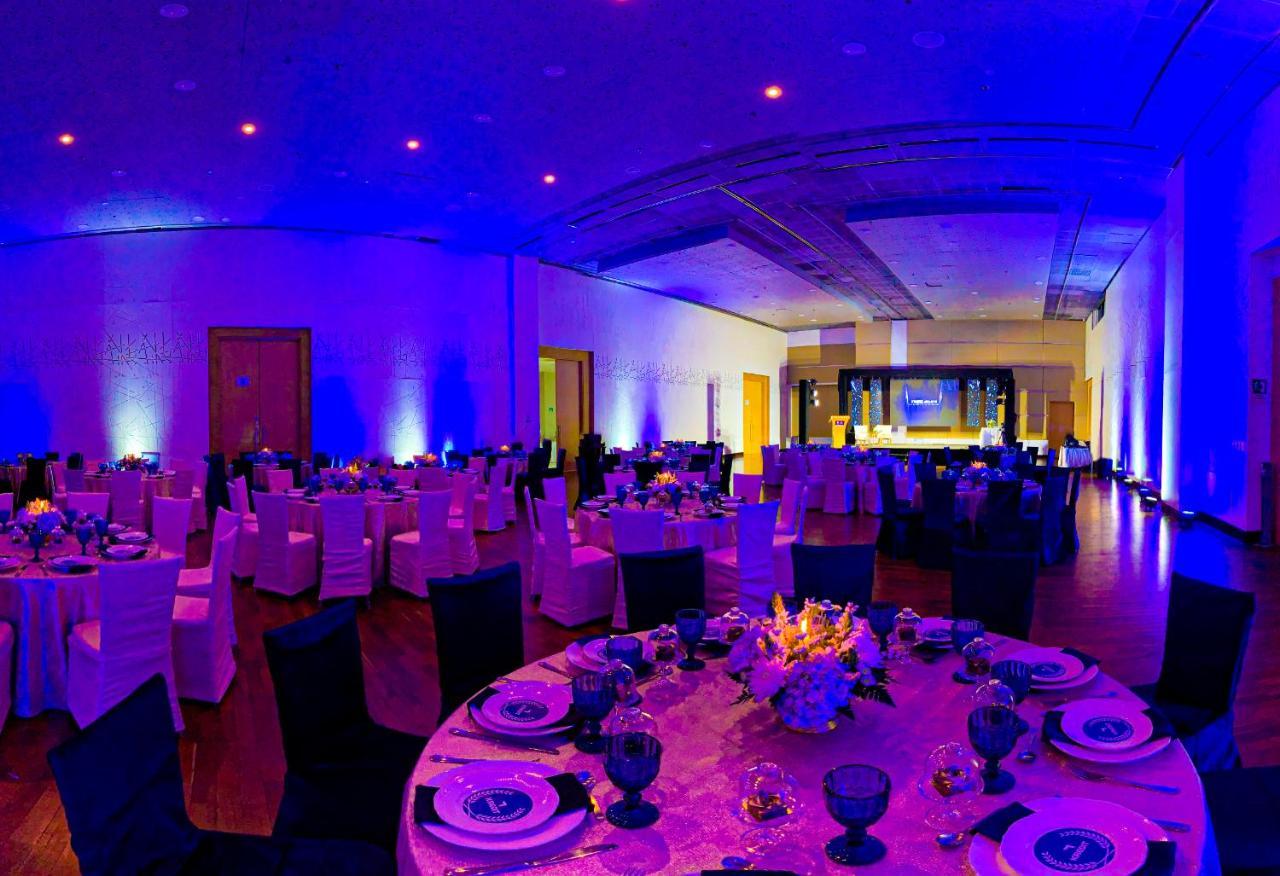 Hotel Dann Carlton Barranquilla Y Centro De Convenciones Exterior foto The interior of the gallery